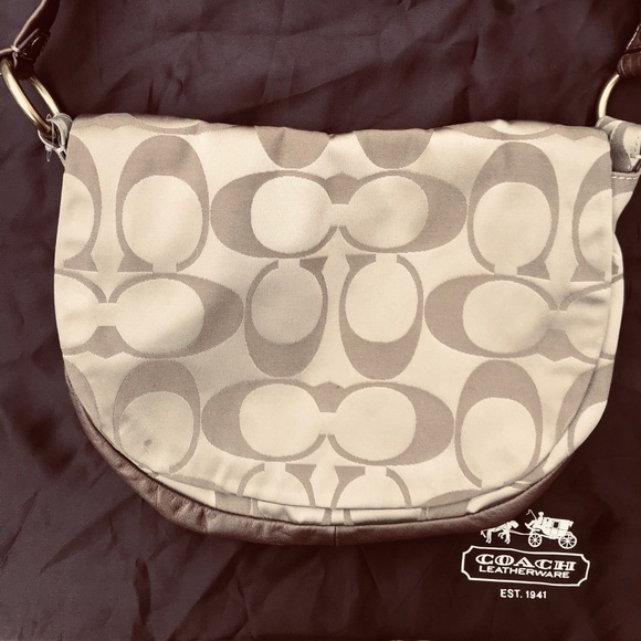 Authentic Coach shoulder bag - Picture 2 of 8